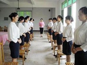 開餐廳 必看餐飲服務員職業技能培訓手冊