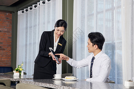 提升餐飲服務(wù)質(zhì)量 從視覺呈現(xiàn)到體驗優(yōu)化